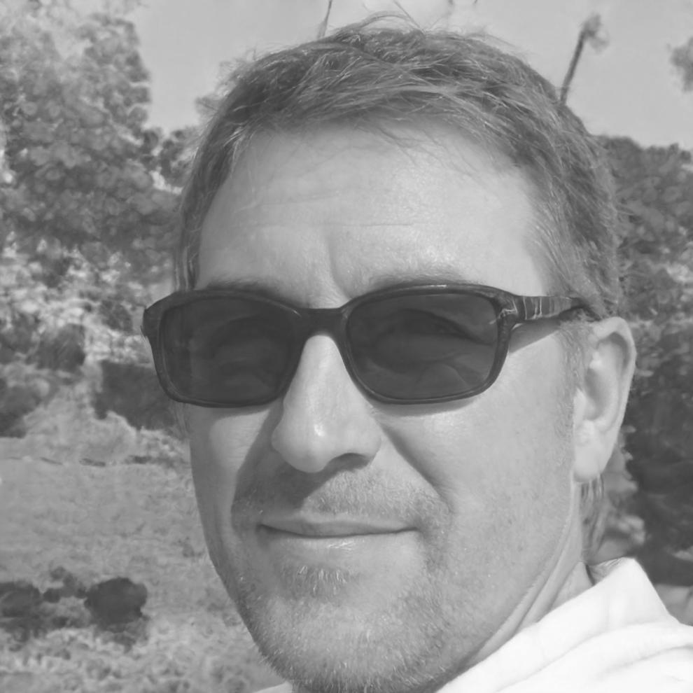 Portrait professionnel de Marc Fontaine, analyste en innovation business